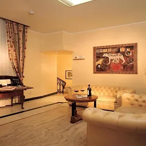 *** Hotel Aberdeen Italia