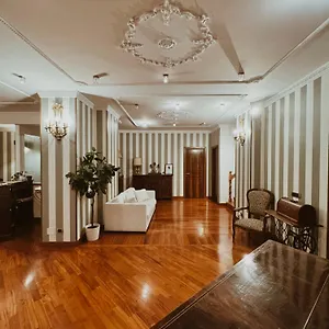 Residenza Tritone Luxury Trevi Fountain בית הארחה רומא