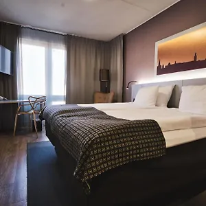 **** Otel Birger Jarl İsveç